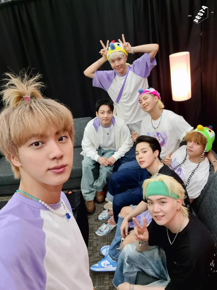 BANGTAN/BTS thumbnail