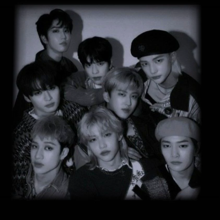 Straykids school thumbnail