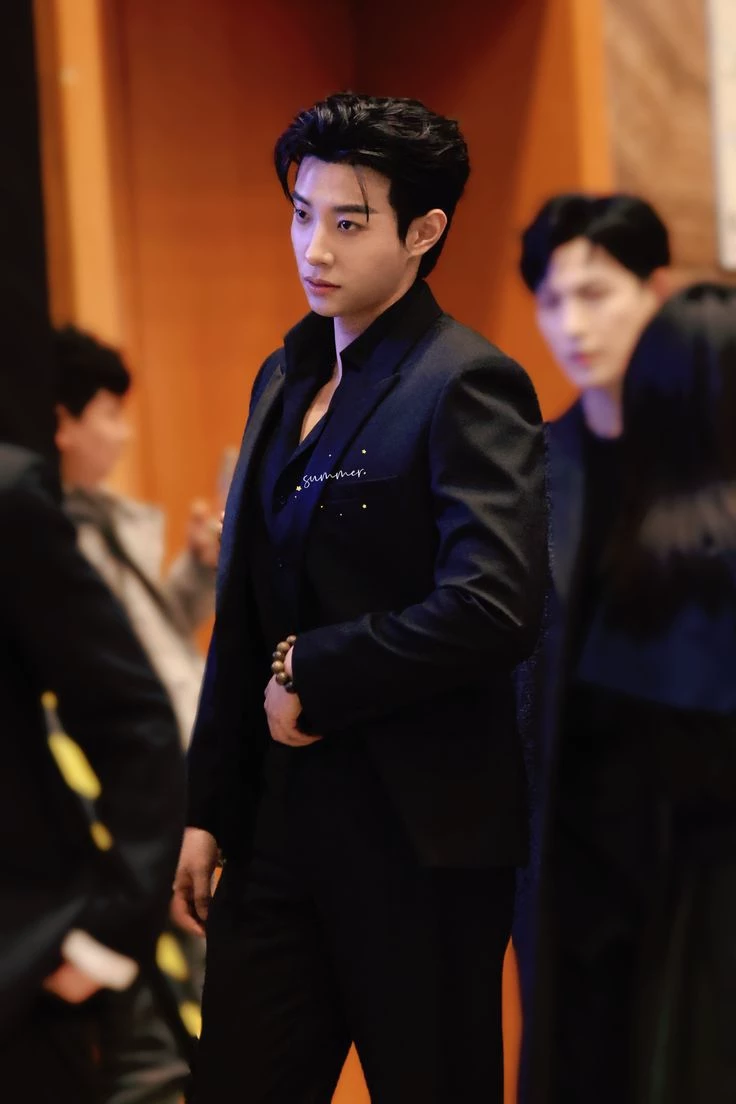 Chen Feng or Mafia Boss  thumbnail