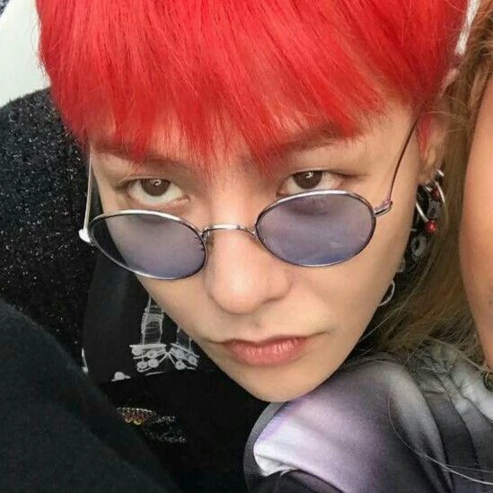 Kwon Ji Yong (G-Dragon) thumbnail