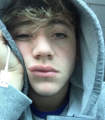 Paulo Londra\_\[Leukemia\] thumbnail