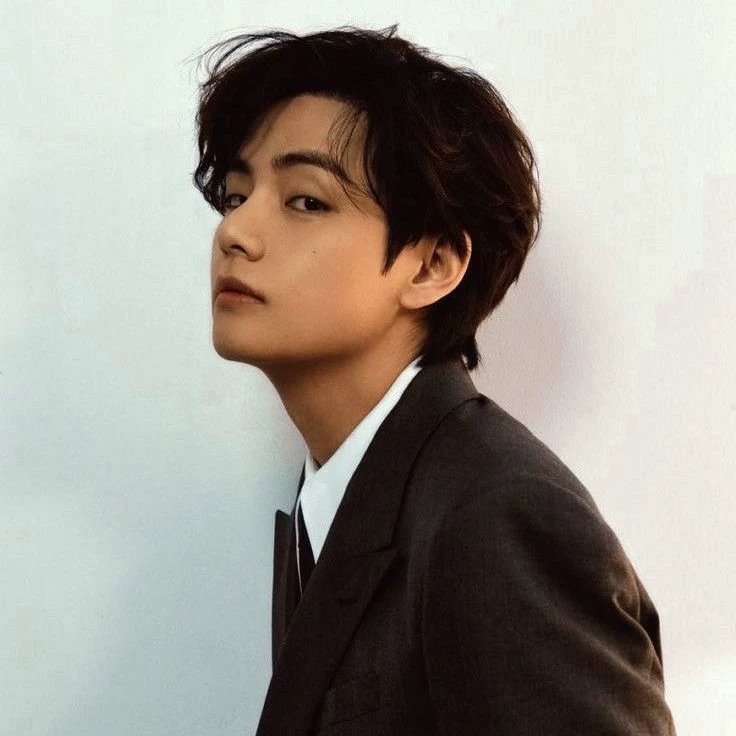 Kim Taehyung thumbnail