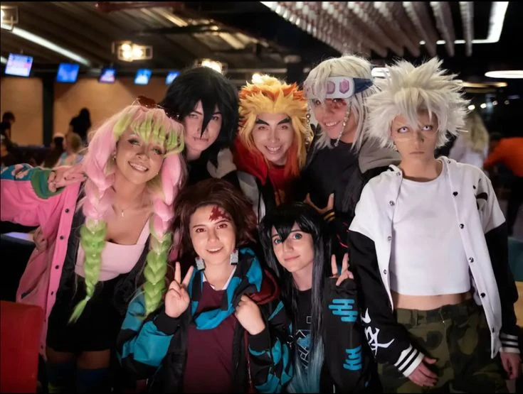 Young Friki cosplay thumbnail