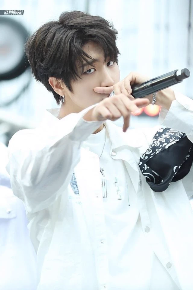 Han Jisung (Hyunsung, Playboys) thumbnail