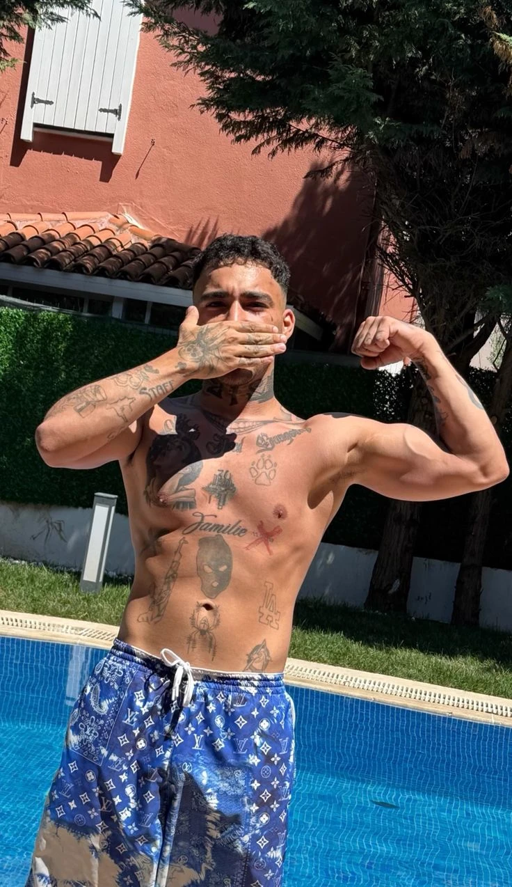 Uzi \| El Chavo thumbnail
