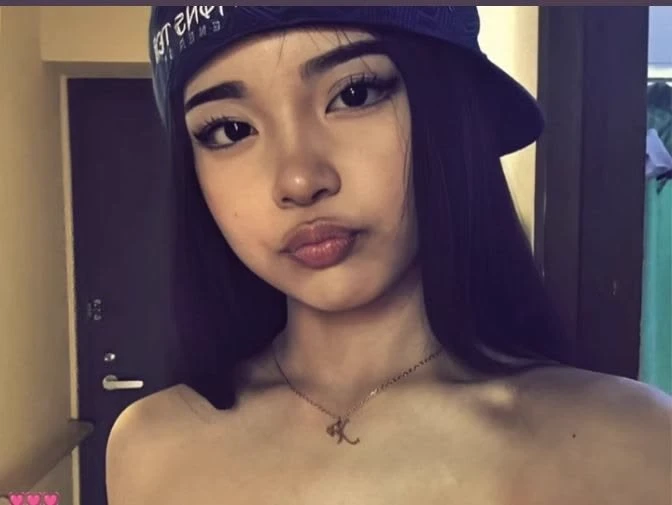 Lily thumbnail