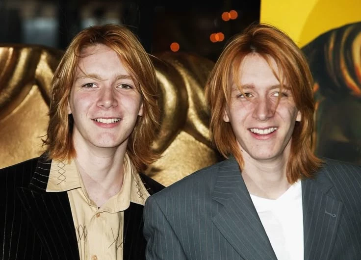 George & Fred Weasley thumbnail