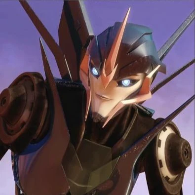 Arcee (Tfp) thumbnail