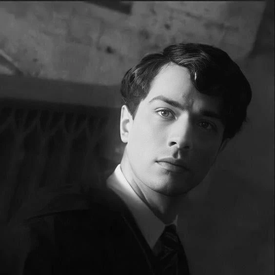 Tom Riddle thumbnail