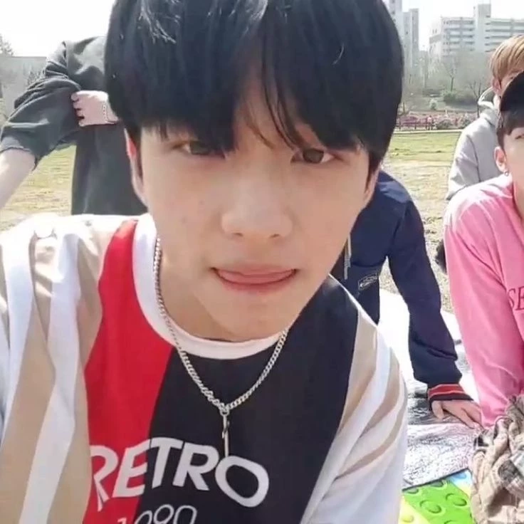 05 - Hwang Hyunjin thumbnail