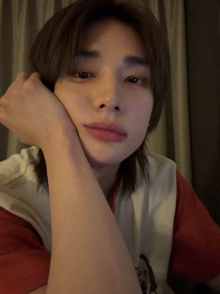 12 - Hwang Hyunjin thumbnail