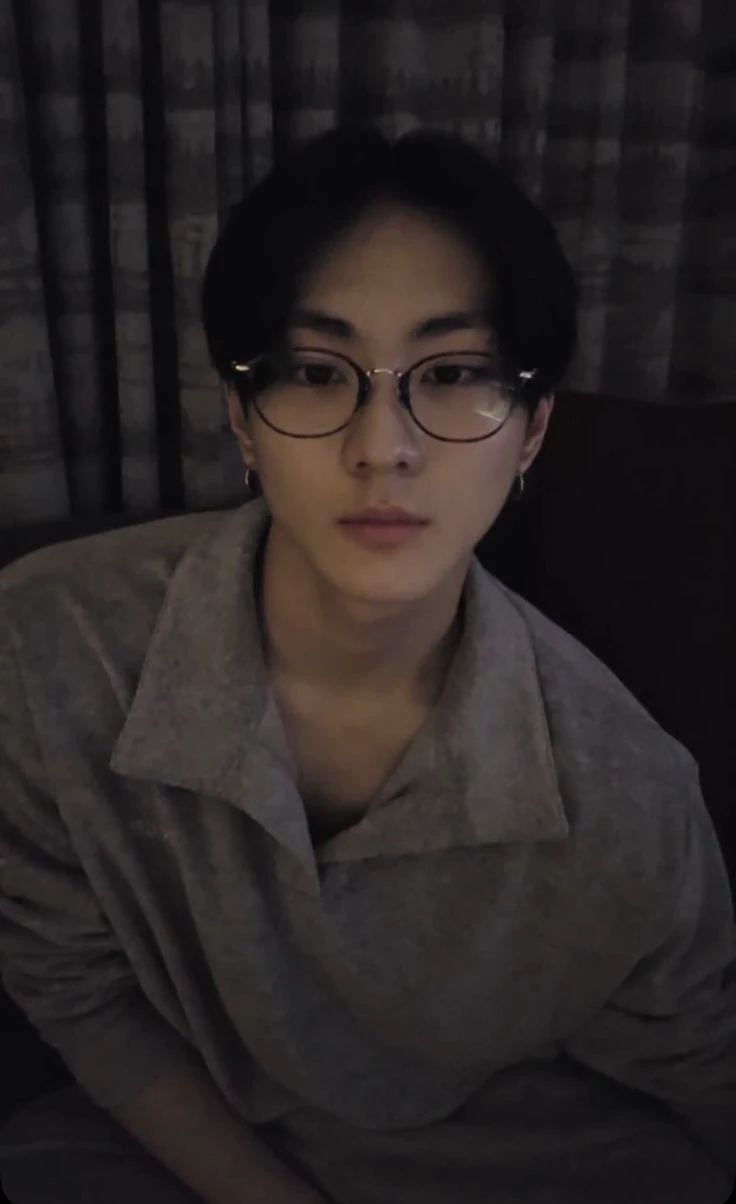 Yang Jungwon thumbnail
