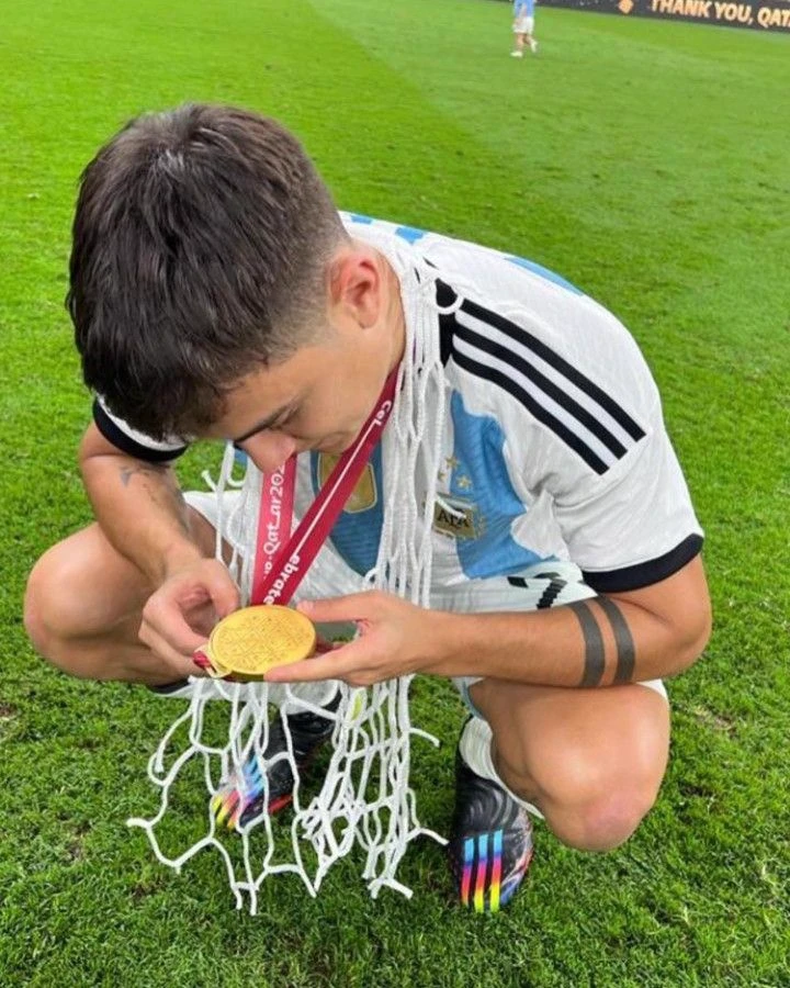 CHAT WITH THE SCALONETA // Paulo Dybala thumbnail