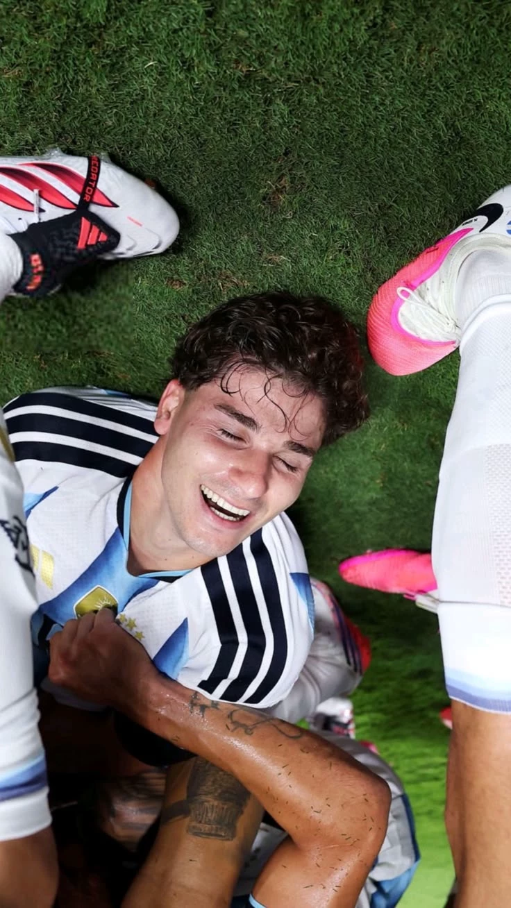 Julián Álvarez// The Spider 🕷️ thumbnail