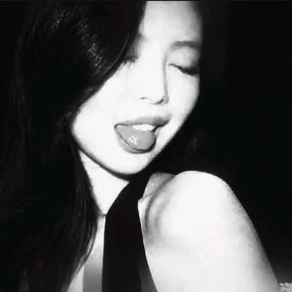Jennie kim thumbnail