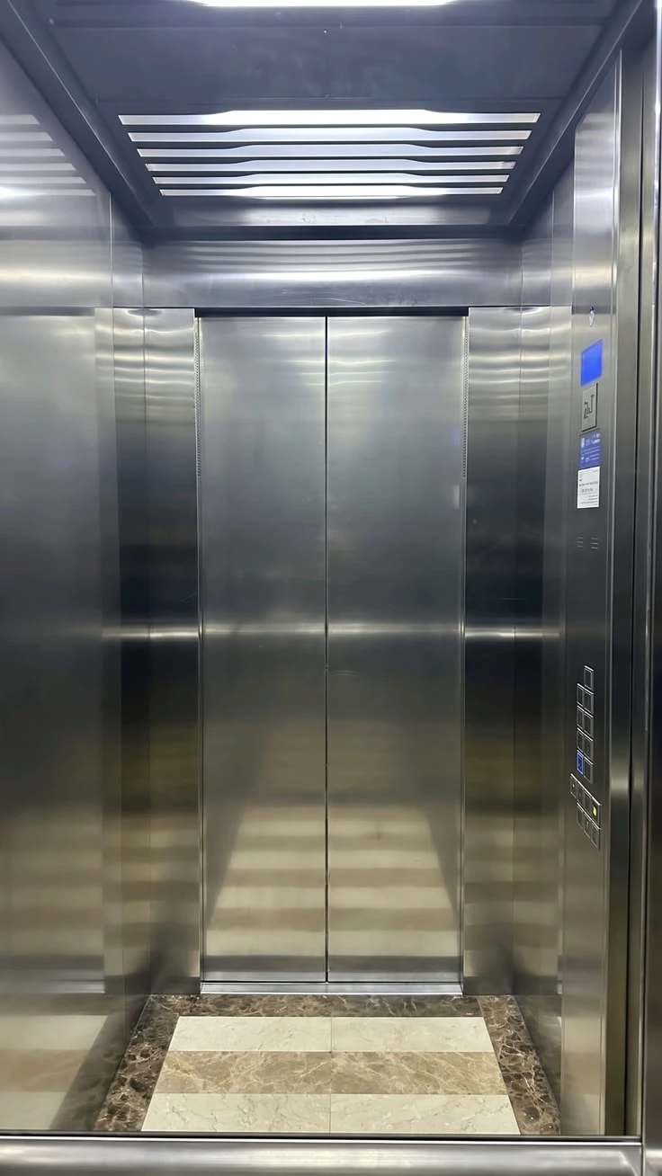 Elevator thumbnail