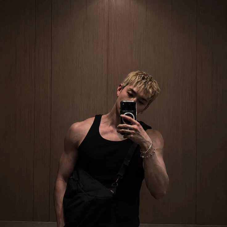 bang chan thumbnail