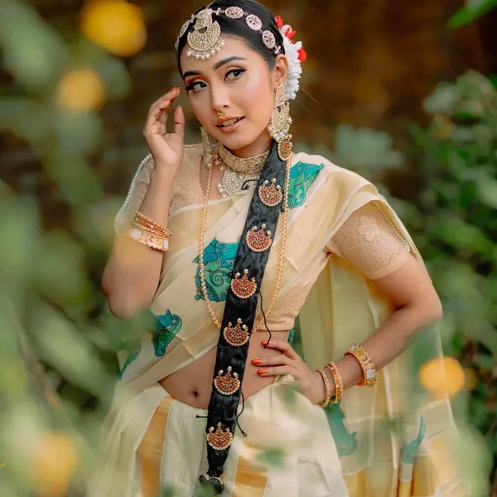 Unme Habiba was a rising dancer and choreographer whose performances took her ac thumbnail