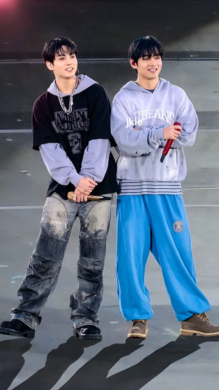 Jungkook y Taehyung 🔥 thumbnail