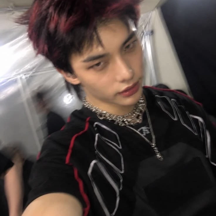 Hwang hyunjin thumbnail