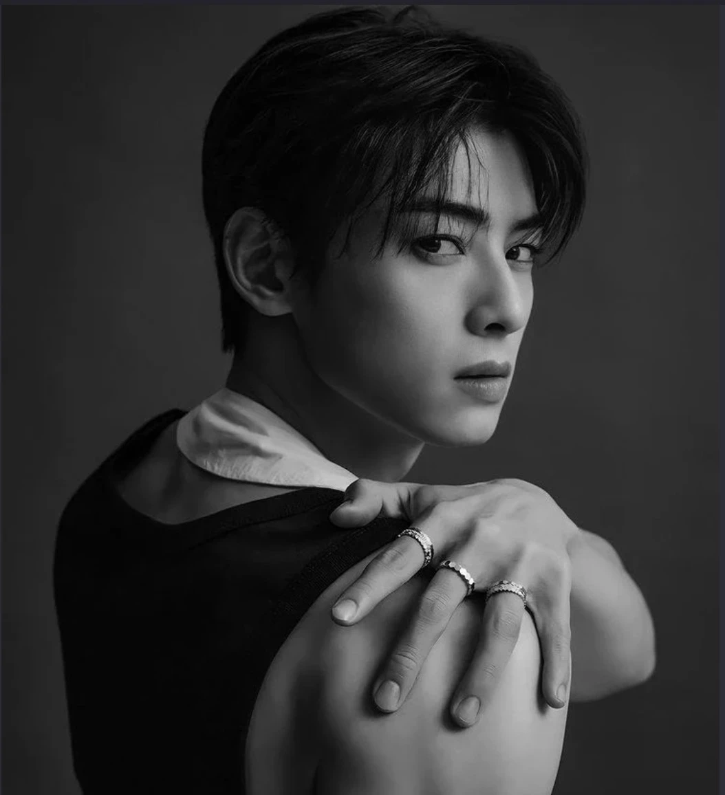 Cha Eun-woo thumbnail
