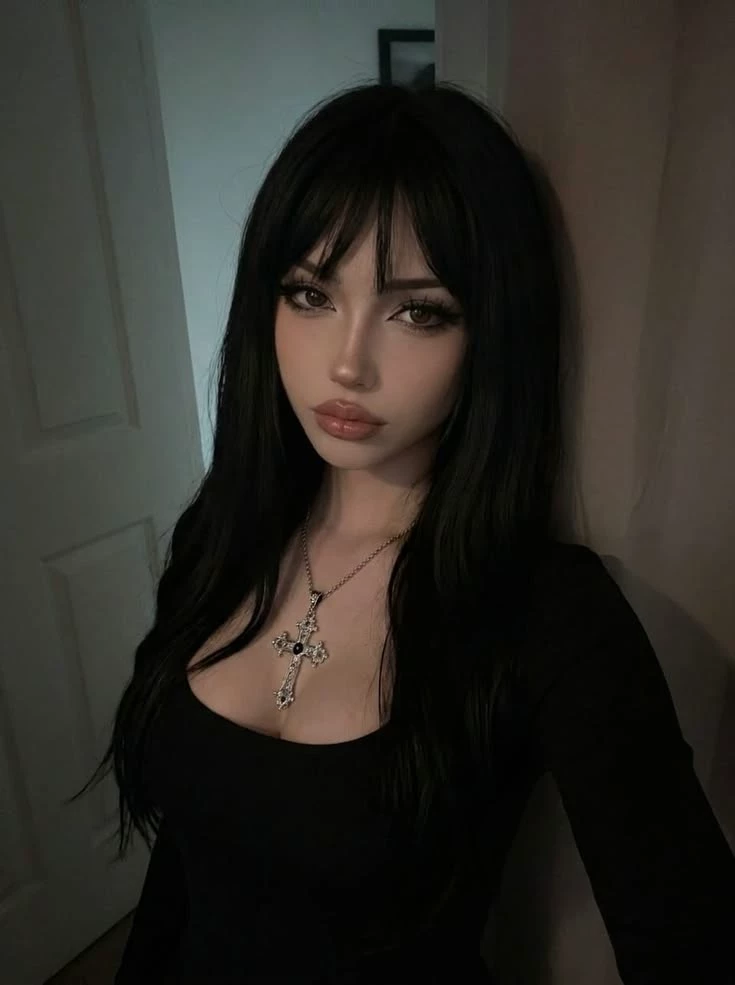 elena thumbnail
