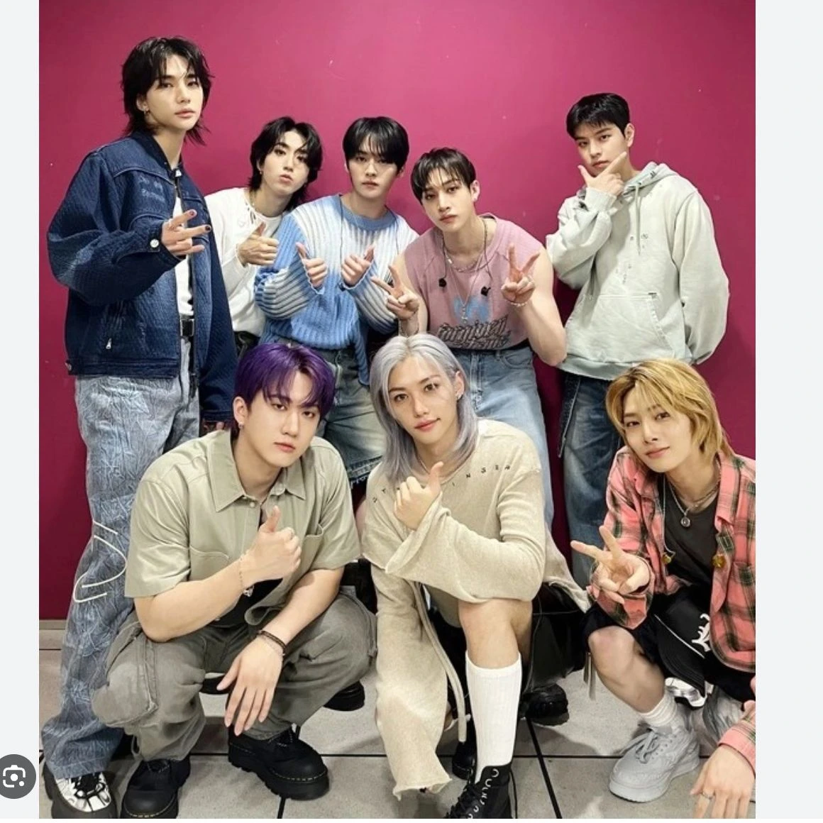 stray kids thumbnail