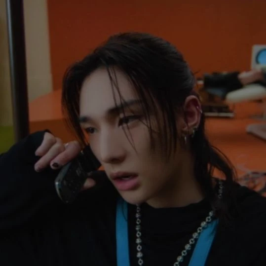 Hyunjin thumbnail