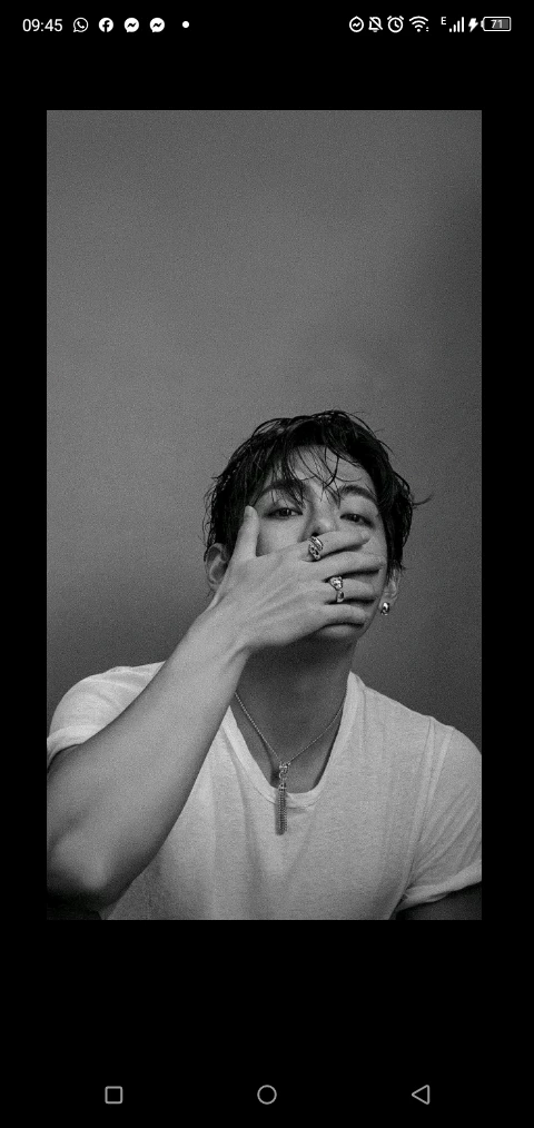 Kim taehyung thumbnail