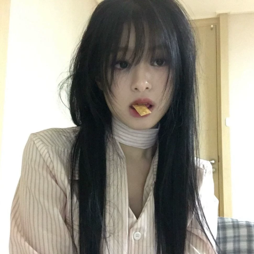 Ahyeon thumbnail