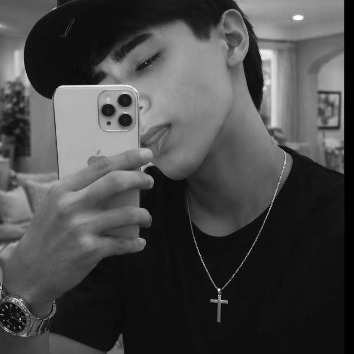 Alex thumbnail