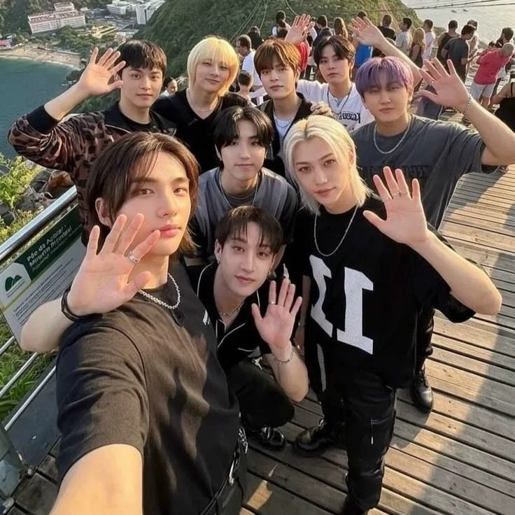 Stray Kids thumbnail