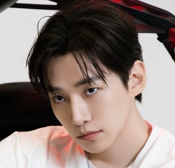 Lee Junho thumbnail