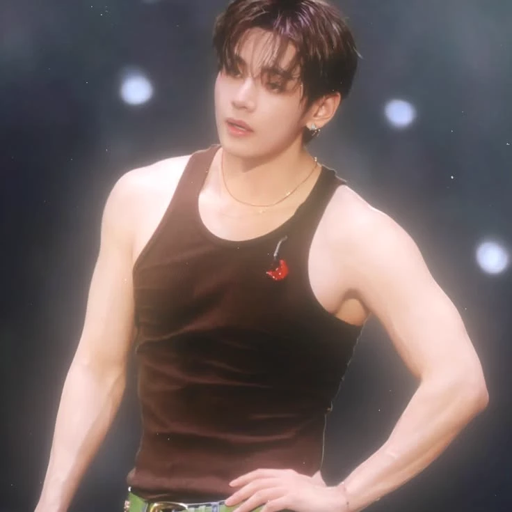 Kim Taehyung thumbnail