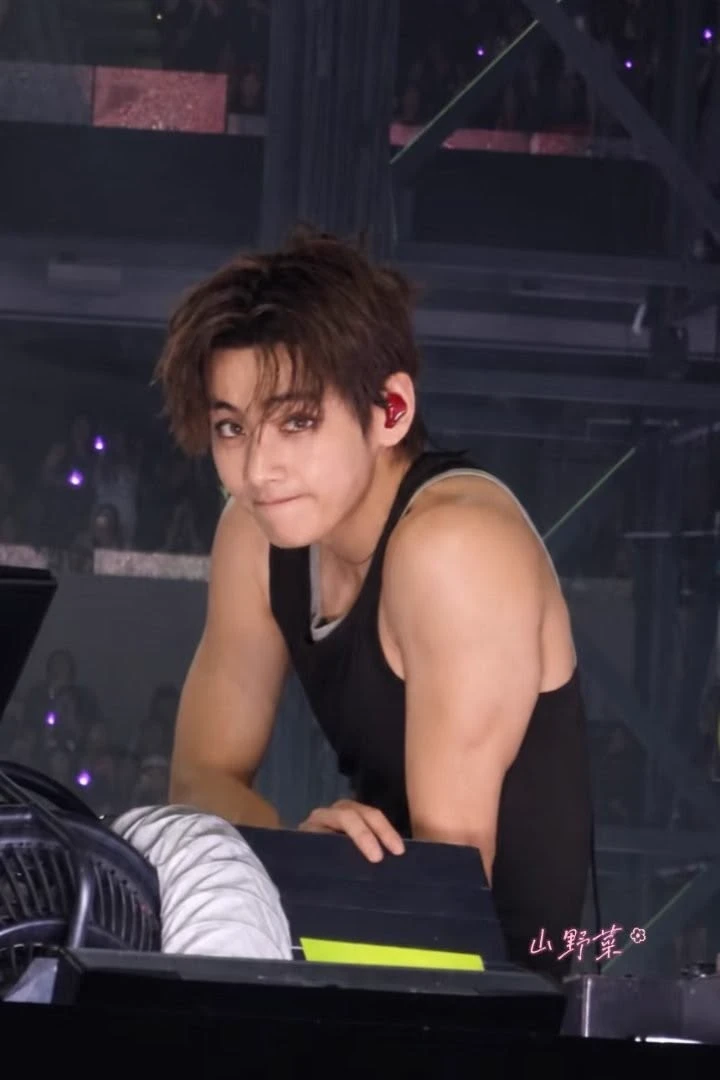 Kim Taehyung (best friend thumbnail