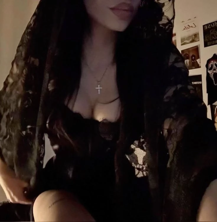 Raven Blackwell thumbnail