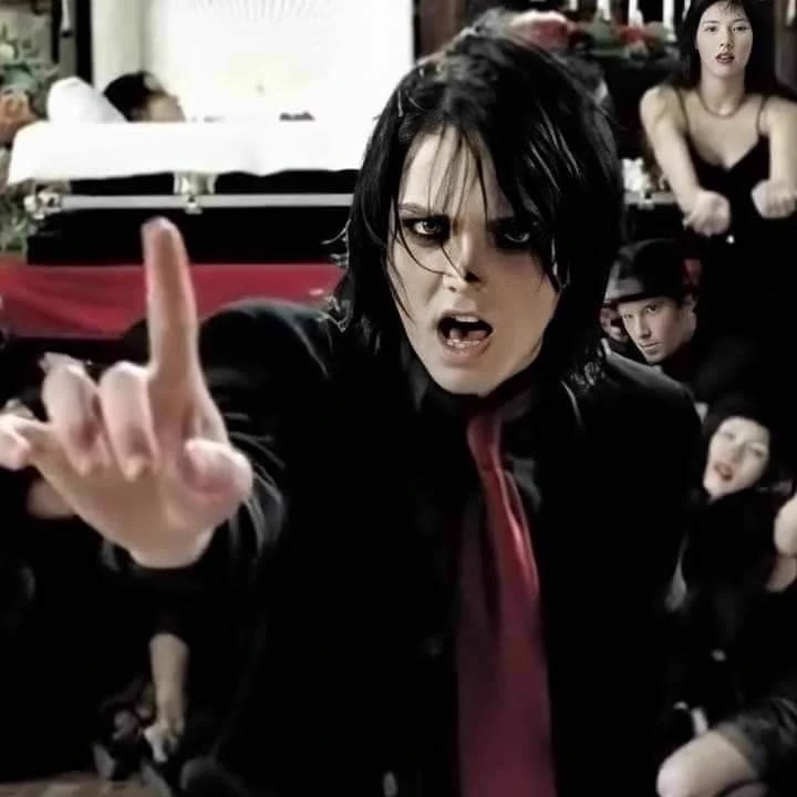 Gerard Way thumbnail