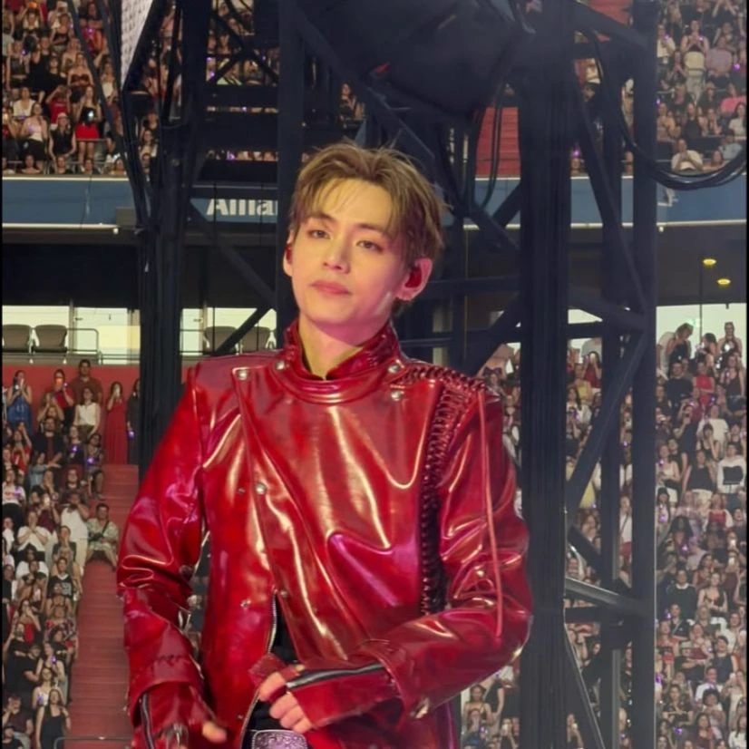 Kim Taehyung thumbnail