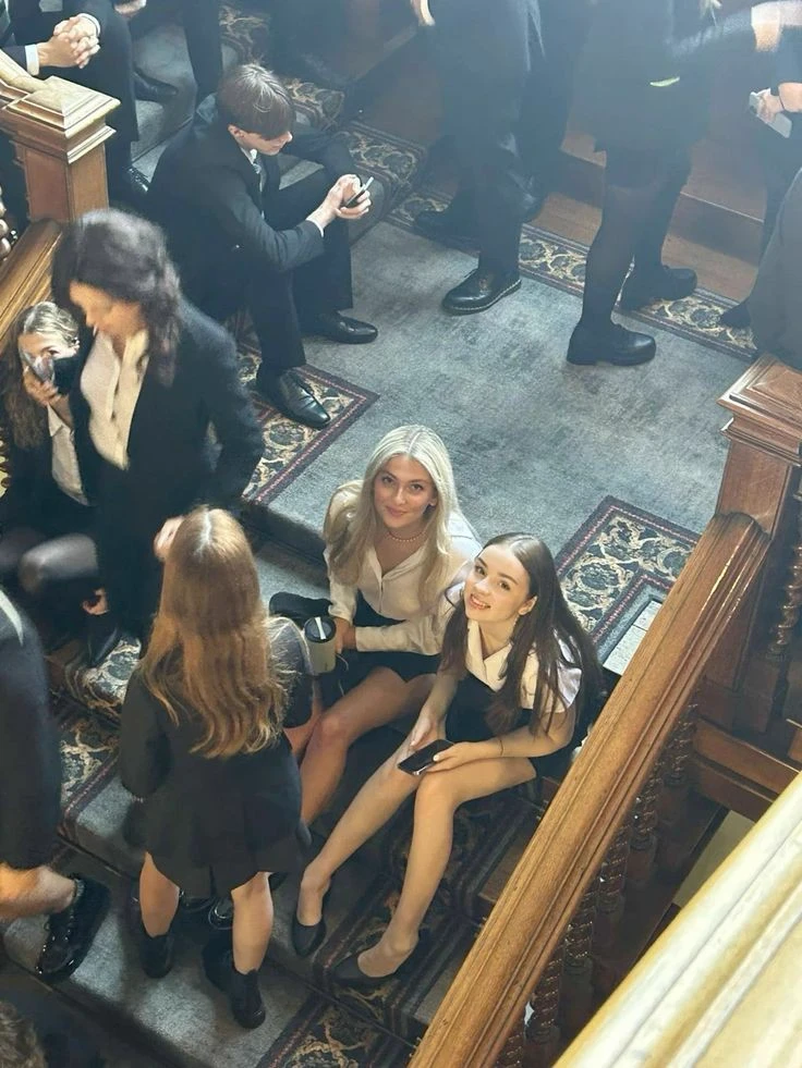 the crazy friends at the mafia school thumbnail