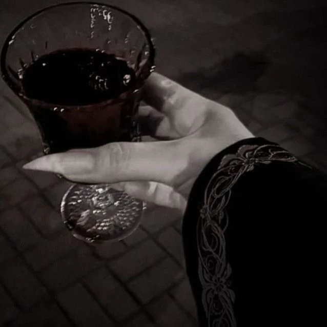 vampire family thumbnail