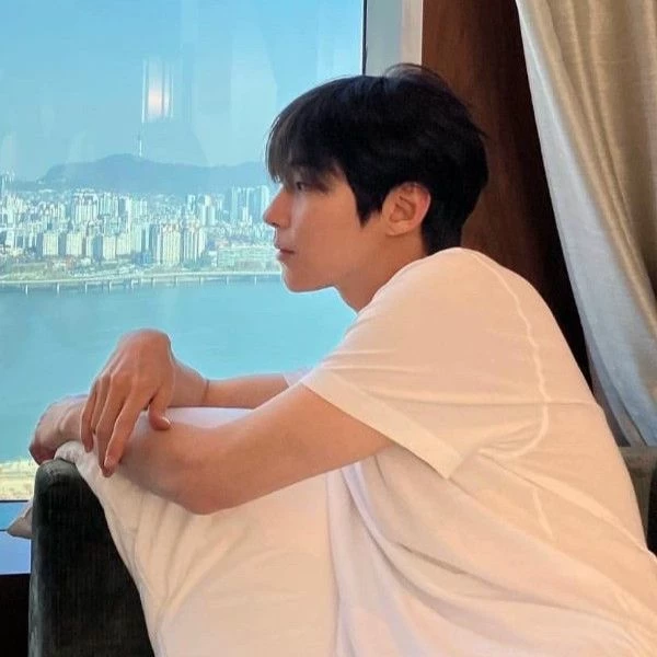 Hwang In-yeop thumbnail