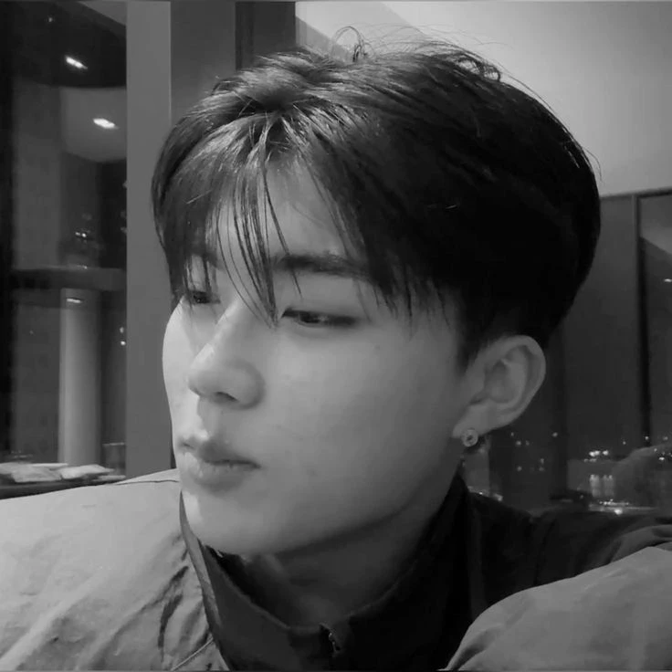 01 (Gunwook) - Gunwook thumbnail