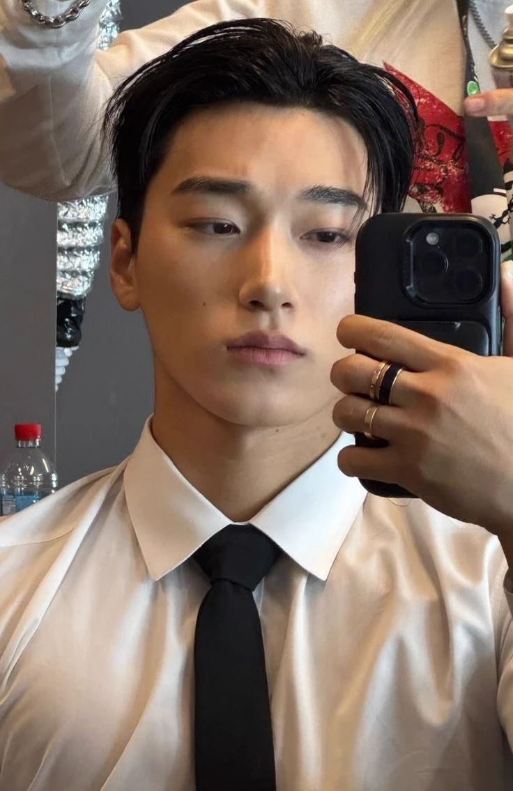 Choi San thumbnail
