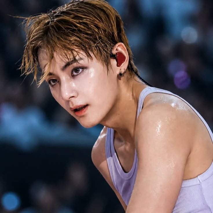 Kim Taehyung thumbnail