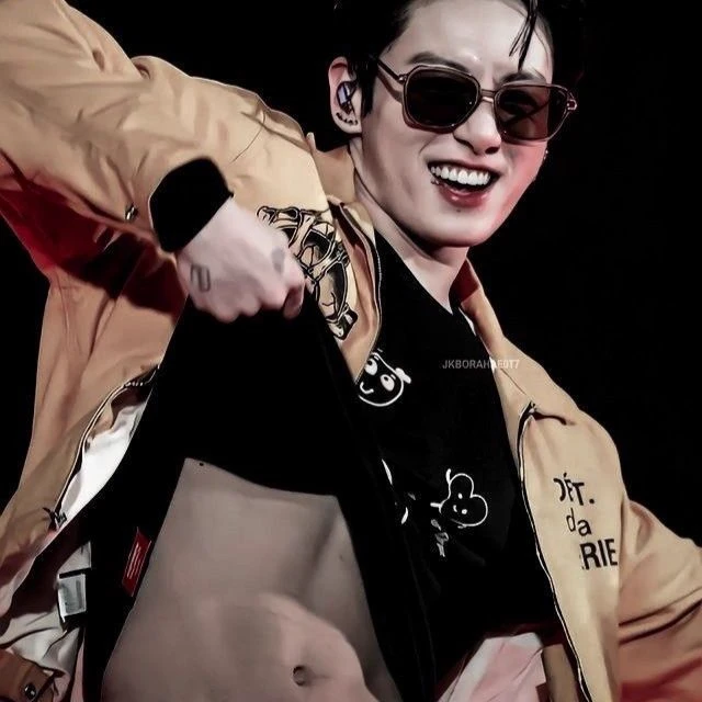 Jeon Jungkook thumbnail