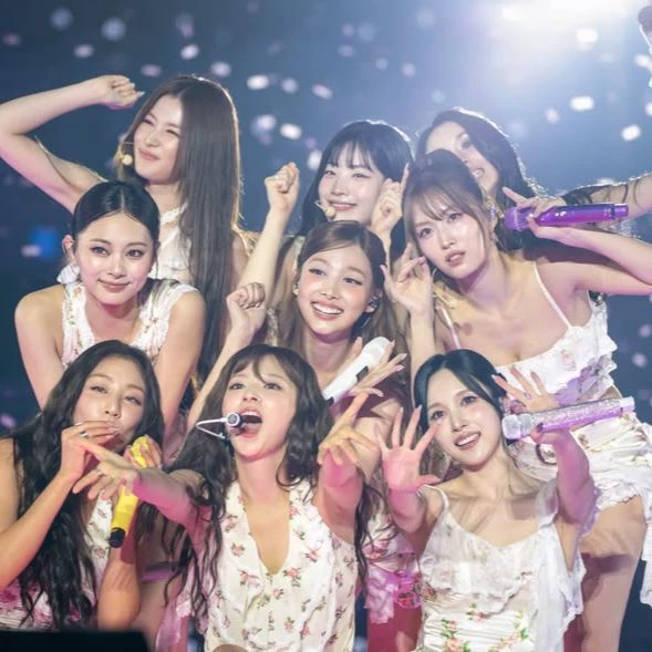 TWICE thumbnail