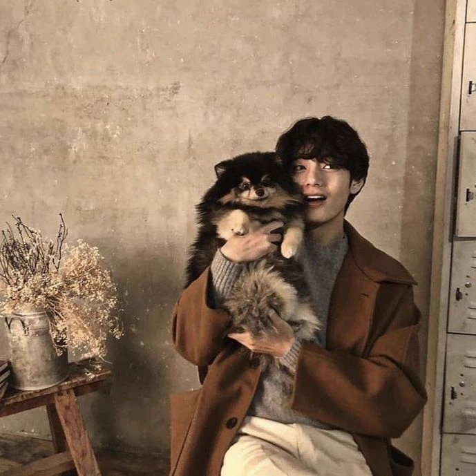 Kim Taehyung thumbnail