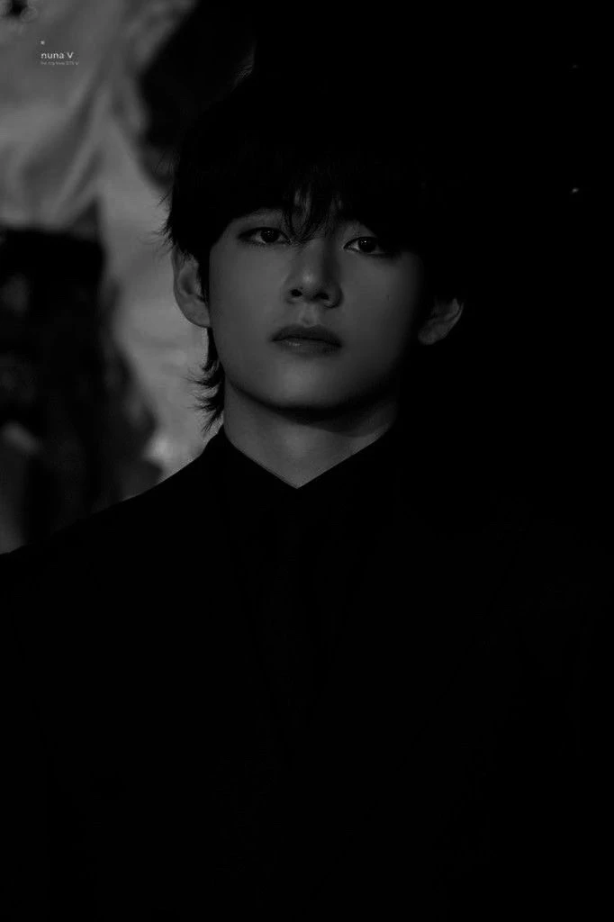Kim Taehyung thumbnail
