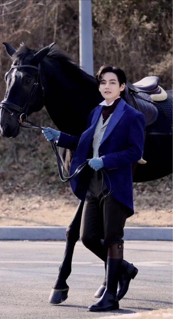 Kim Taehyung thumbnail