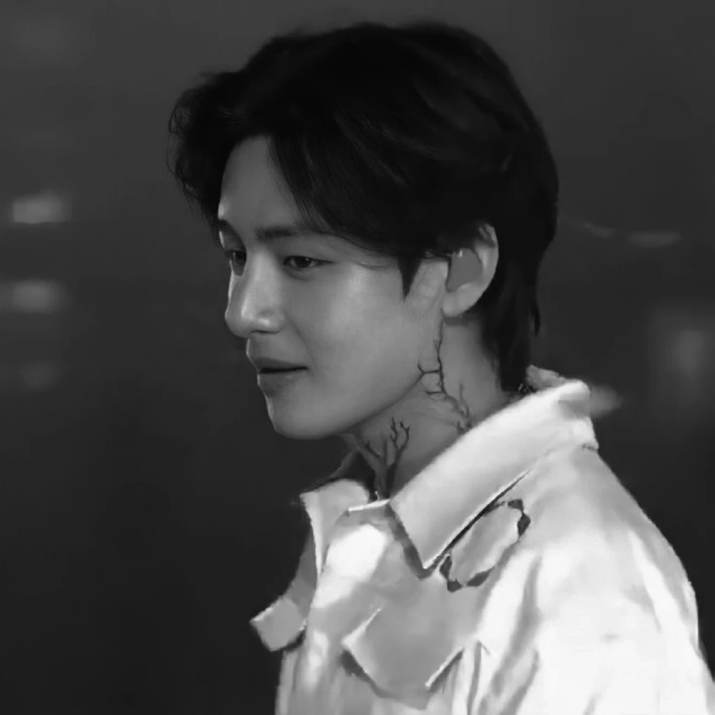 Kim Taehyung thumbnail